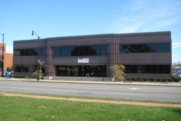 Class A office building: 400 South 9th Street, Springfield, IL 62701